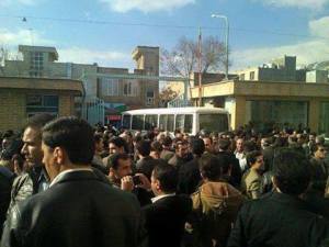 156057_421646461328932_5754250037505817784_n