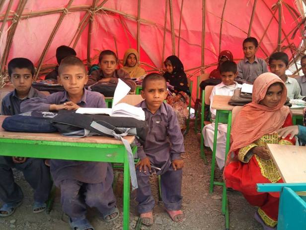 12311298_526379700855607_1329987504196557515_n