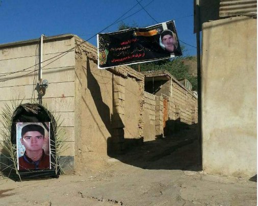 DTfxgsyU8AAL24e.jpg large